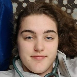 Meet your Posher, Hephzibah-ashley